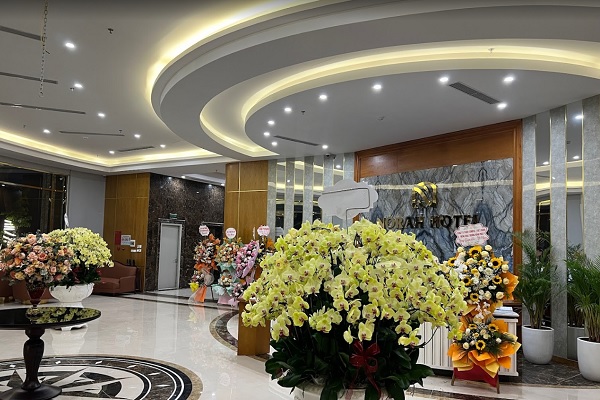 norah-hotel-lobby